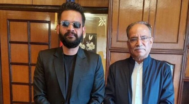 काठमाडौँका मेयर बालेन शाहले प्रचण्डलाई भेटे